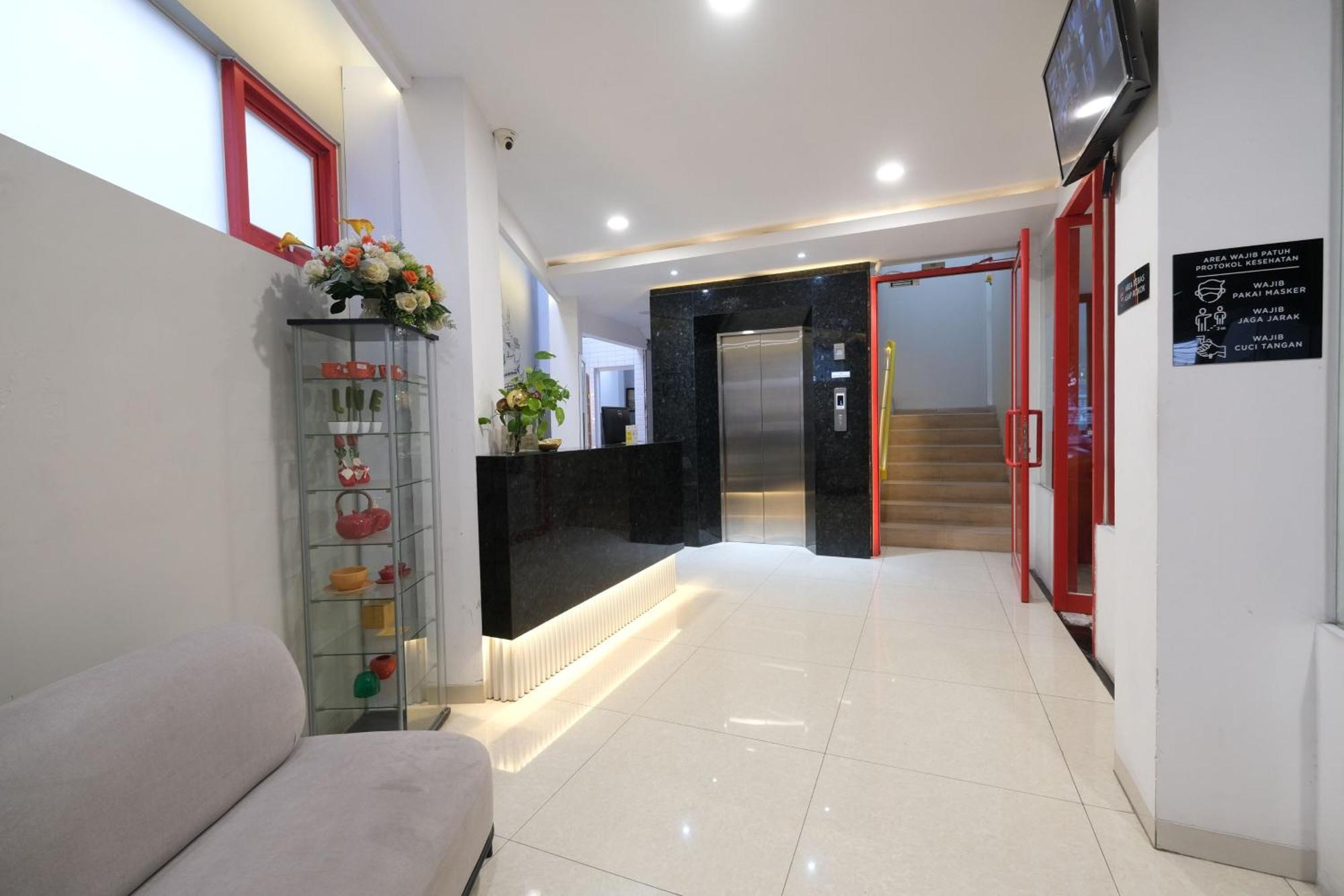 S101 Hotels Семаранг Экстерьер фото